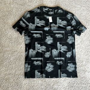NWT Express Floral Black Men's T-Shirt